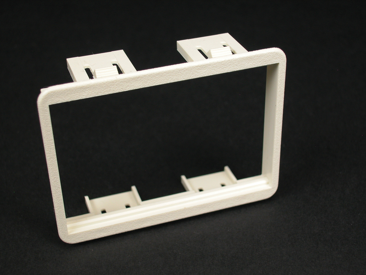 6A MINI ADAPTER BEZEL BLACK