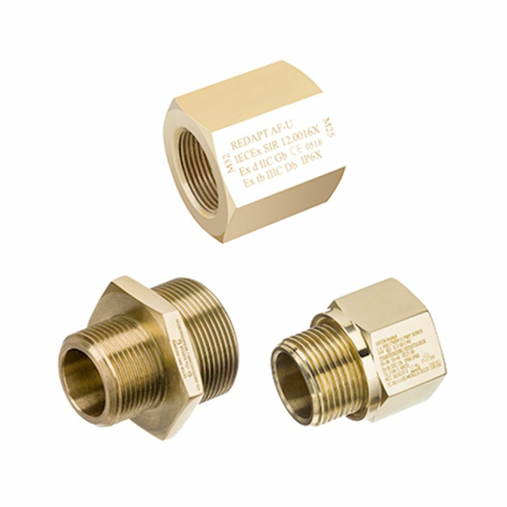 Eaton Crouse-Hinds series Redapt AD-U adaptor, End 1: 3/4" NPT, End 2: 1" NPT, Male, Female, Non-insulated, Stainless steel, Unplated