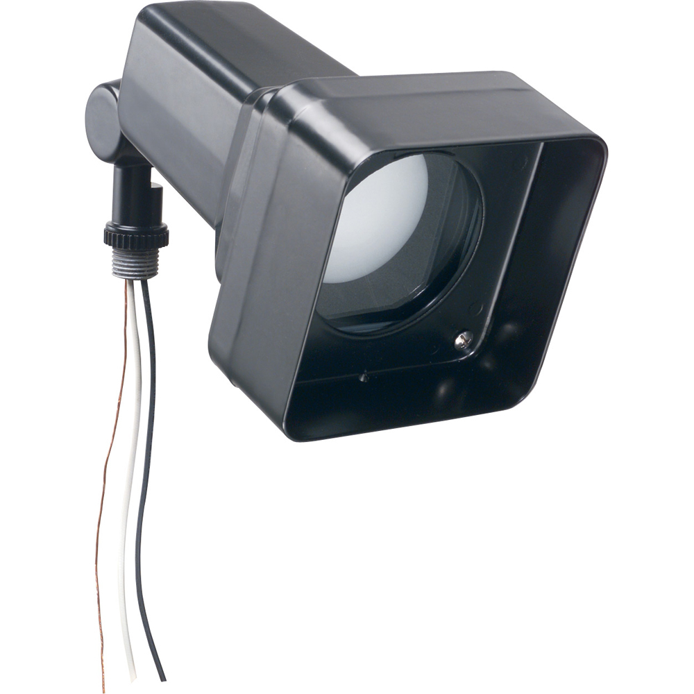 Landscape light fixture. Color Black. For 3 wire light fixtures for our Gard-N-Post line. Uses (Maximum) 75 par watt 16 or 50 watt par 20 halogen bulb. Not Included.
