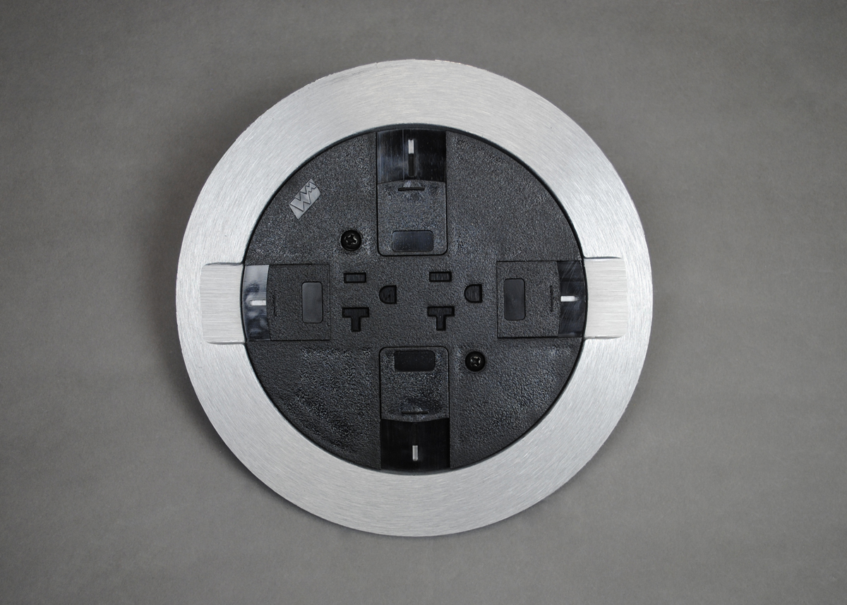 Floor Box Cover Kit, Multi-Service, 2 Outlets, Threaded Mount, Aluminum, Brass