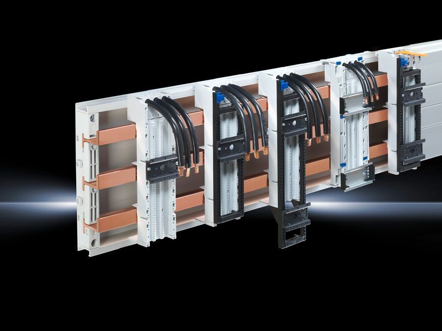 SV OM adaptor, 65 A, 690 V, 3-pole, connection cable AWG 6, WH: 55x272 mm, support frame, support rail TS 55E, TS 55D-V