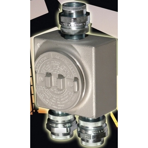 Threaded Conduit Body with Union Hub, 1/2 inch, Malleable Iron, Triple-Coat (Zinc Electroplate/Chromate/Epoxy Powder Coat)