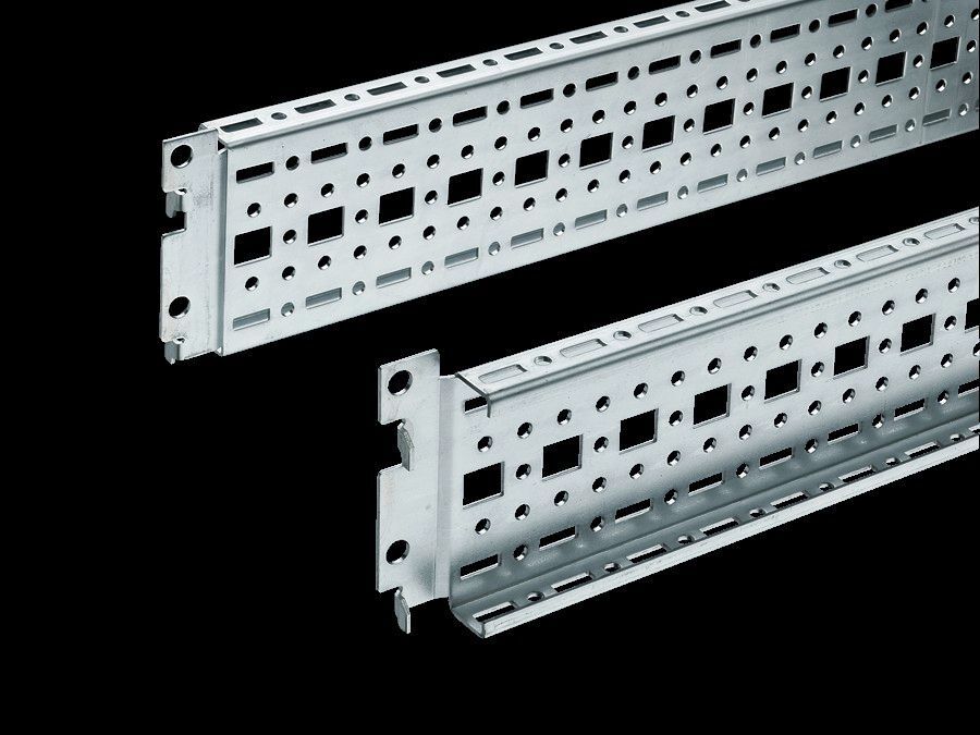 TS TS punched section with mounting flange, 17 x 73 mm, for inner mounting level: for W/D: 500 mm, for door width: 600 mm, L: 490 mm