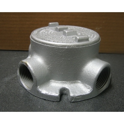 Unilets; GRF Conduit Outlet Box; 18 Cubic-Inch, Zinc Electroplated Dichromate Epoxy Powder-Coated Malleable Iron Body, Aluminum Cover, Flanged Base Mount