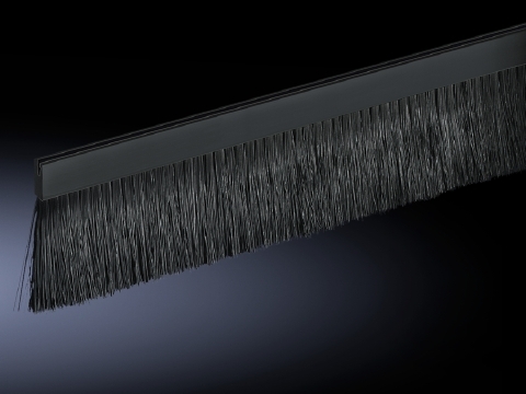 Brush strip