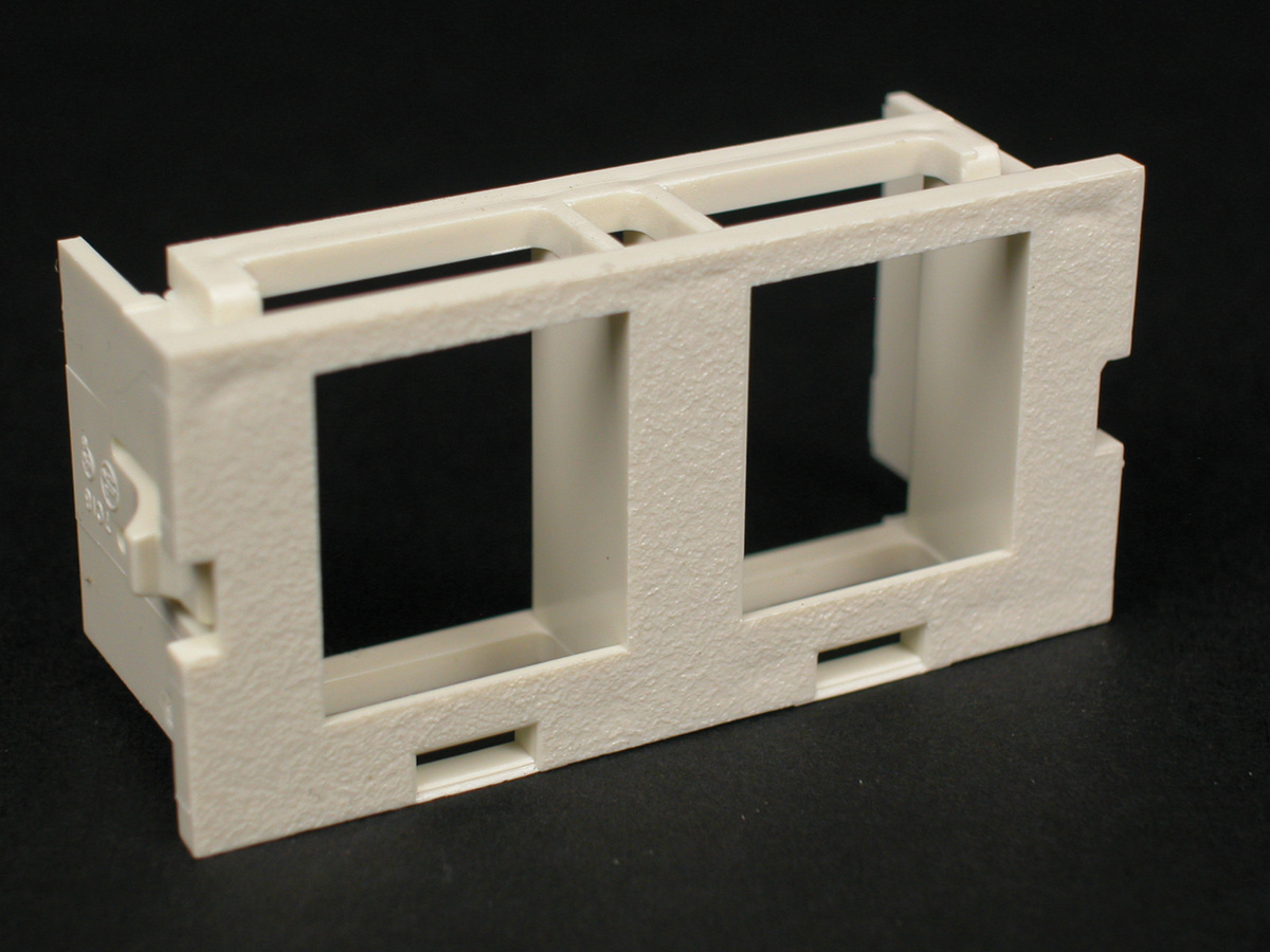 CM Series Dual Flush Mount Unloaded Keystone Module; Plastic, Ivory