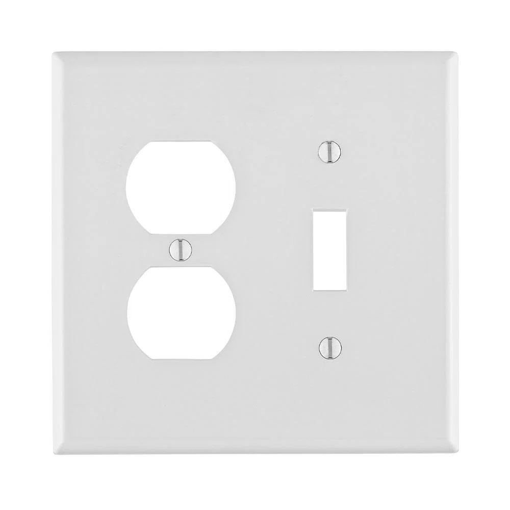 Leviton_PJ2.jpg