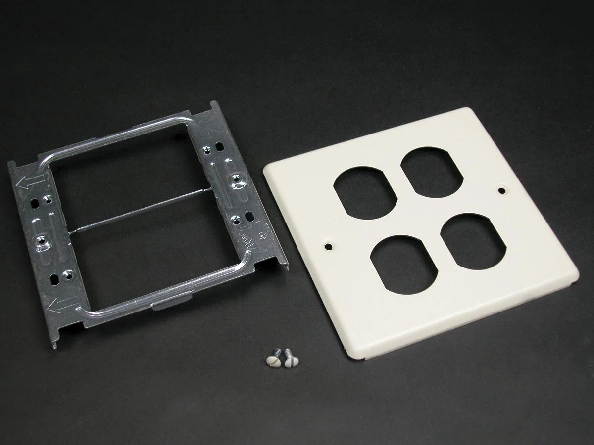 Wiremold_CV4047BB.jpg