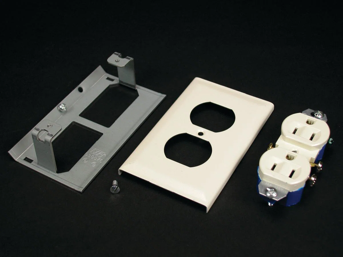 Wiremold_CV3043GE.jpg