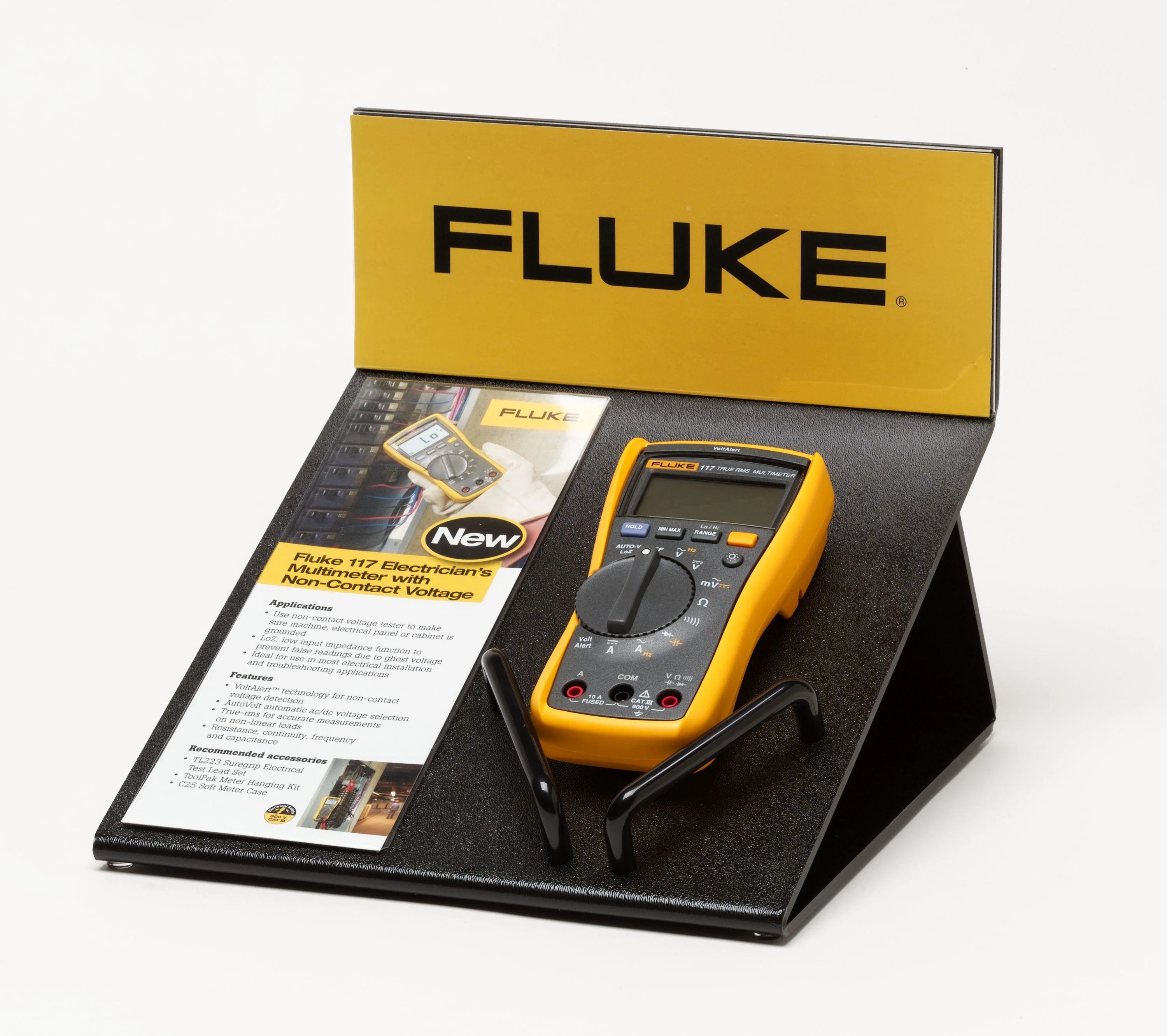 Fluke_FLUKE-117_323-KIT.jpg