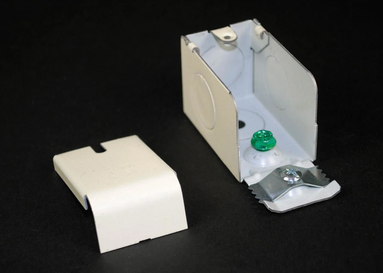 Wiremold_V2010A2.jpg