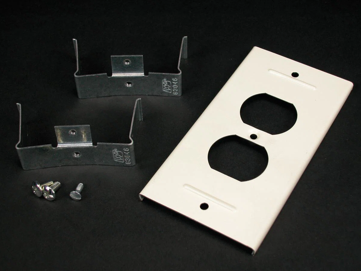 Wiremold_V3046BE.jpg